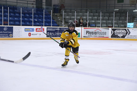 7Z7A2032_1 30 PM - U11 - Stirling Blues LL1 vs Aquafix Basement Waterproofing - Duncan McDonald Pad A