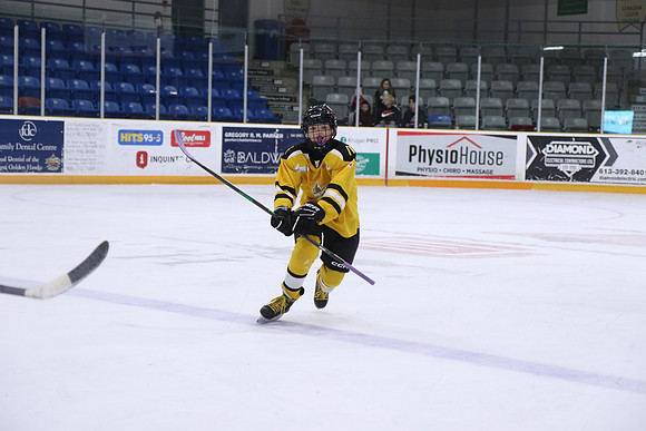 7Z7A2033_1 30 PM - U11 - Stirling Blues LL1 vs Aquafix Basement Waterproofing - Duncan McDonald Pad A