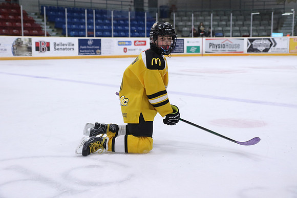 7Z7A2044_1 30 PM - U11 - Stirling Blues LL1 vs Aquafix Basement Waterproofing - Duncan McDonald Pad A