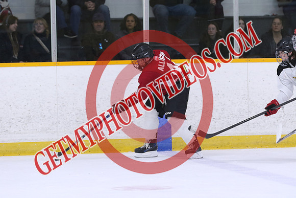 7Z7A0504_3 40 PM - U15 - Clarington Thunder Red vs QW Golden Hawks SV Plumbing n Heating - Duncan Pad B