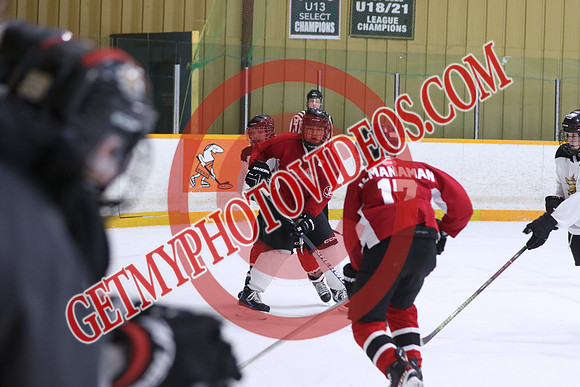 7Z7A0649_3 40 PM - U15 - Clarington Thunder Red vs QW Golden Hawks SV Plumbing n Heating - Duncan Pad B