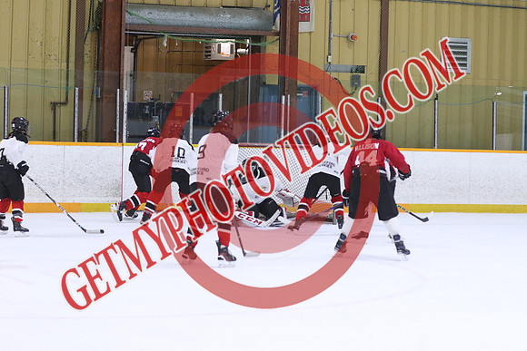 7Z7A0658_3 40 PM - U15 - Clarington Thunder Red vs QW Golden Hawks SV Plumbing n Heating - Duncan Pad B