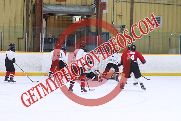 7Z7A0659_3 40 PM - U15 - Clarington Thunder Red vs QW Golden Hawks SV Plumbing n Heating - Duncan Pad B