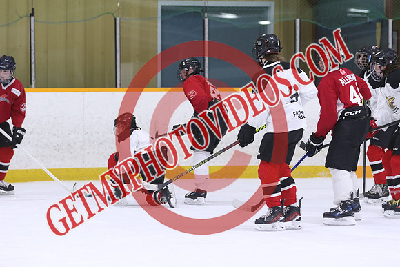 7Z7A0777_3 40 PM - U15 - Clarington Thunder Red vs QW Golden Hawks SV Plumbing n Heating - Duncan Pad B