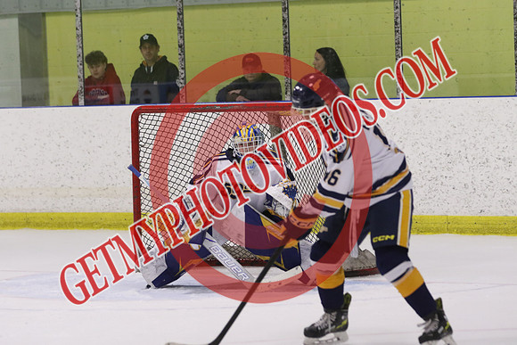 7Z7A0235