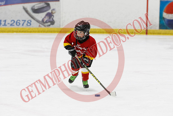 _63A7469_8 30 am - U7D3 - Port Colborne White vs Centre Wellington Fusion Red - BLUE A