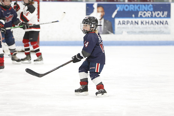 _63A0206_3 15 pm U9MD Strathroy Jr Rockets vs Lambton Shores Predators Memorial