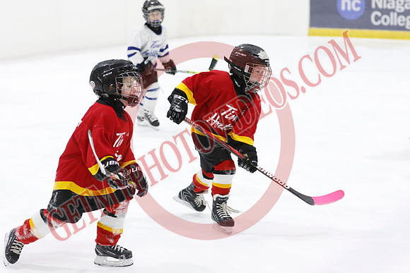 _63A7427_8 30 am - U7D3 - Port Colborne White vs Centre Wellington Fusion Red - BLUE A