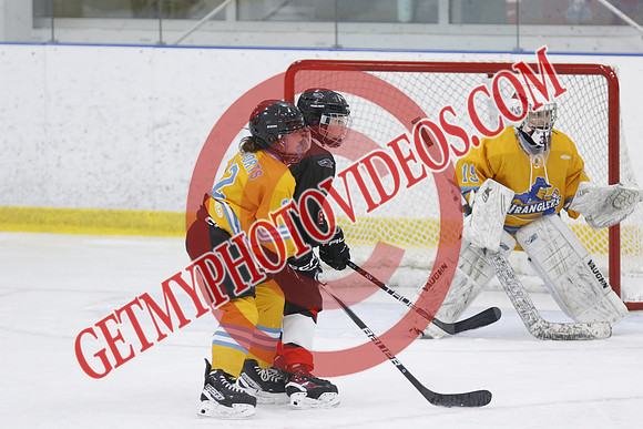 _63A4379_11 40 am - U13 - Kanata Outlaws vs RELM Lady Wranglers - DES