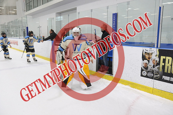 1C2A2480_1 15 pm - U18 - Valkyries vs TW Hockey - SELK
