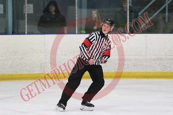 7Z7A5989_11 15 am – U15 – SF – Winner QF3 vs QF4 – Tri-Township