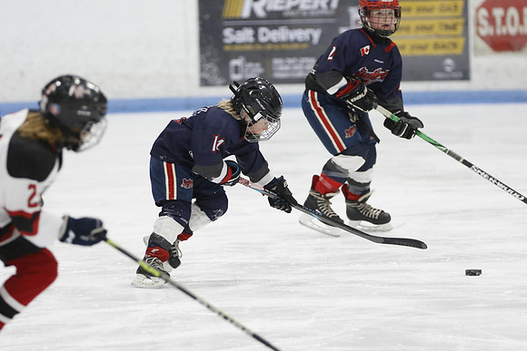 _63A0253_3 15 pm U9MD Strathroy Jr Rockets vs Lambton Shores Predators Memorial