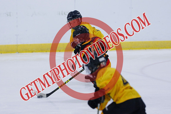 _63A1160_8 00 am - 2018 - Kawartha Canucks vs Quinte Golden Bulls - Sel