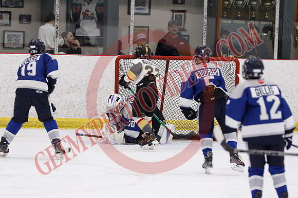 _63A7490_4 40 pm - U12A - Sudbury Wolves vs West Niagara Flying Aces - Atlas