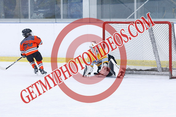 _63A0447_7 30 am - 2018 - RELM Wranglers Pascoal vs River Rat Hockey - Des