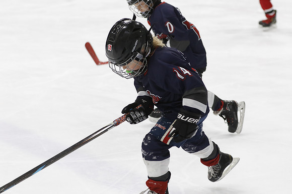 _63A0163_3 15 pm U9MD Strathroy Jr Rockets vs Lambton Shores Predators Memorial
