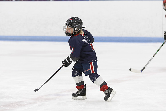 _63A0079_3 15 pm U9MD Strathroy Jr Rockets vs Lambton Shores Predators Memorial