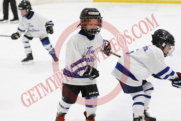 _63A7526_8 30 am - U7D3 - Port Colborne White vs Centre Wellington Fusion Red - BLUE A