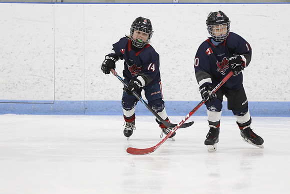 _63A0058_3 15 pm U9MD Strathroy Jr Rockets vs Lambton Shores Predators Memorial