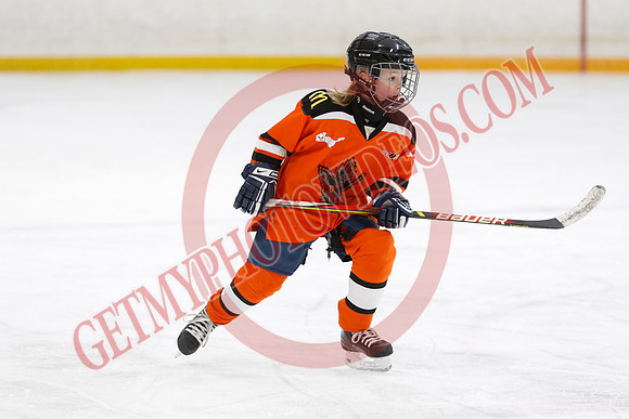 _63A6813_10 00 am - U11 - Orono Leafs Team 4 The Pylons vs Clarington Thunder 6 Raiders - Pad B