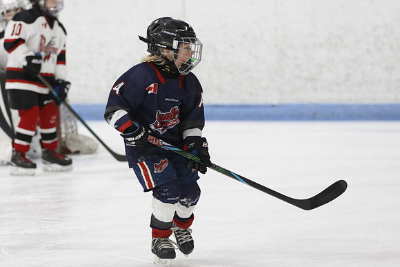 _63A0132_3 15 pm U9MD Strathroy Jr Rockets vs Lambton Shores Predators Memorial