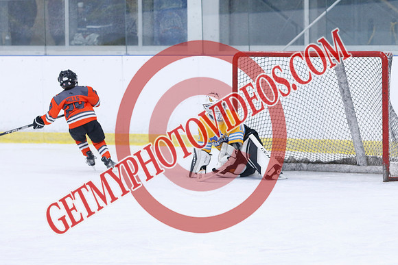 _63A0448_7 30 am - 2018 - RELM Wranglers Pascoal vs River Rat Hockey - Des