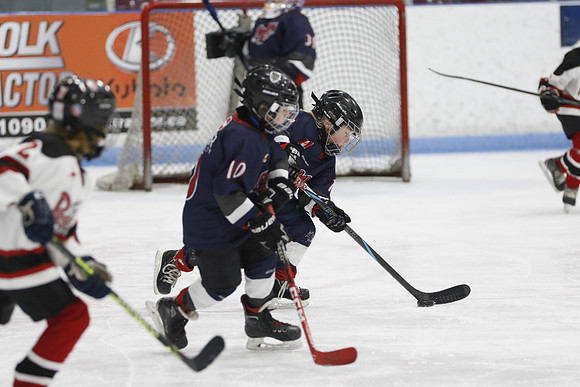_63A0245_3 15 pm U9MD Strathroy Jr Rockets vs Lambton Shores Predators Memorial