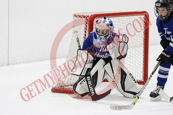 _63A7735_11 00 am - U7D2 - Port Colborne Blue vs Cayuga Stars Green - GREEN A