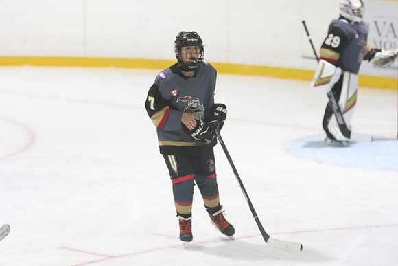 032A1542_11 15 am – U13 B – Norfolk Knights vs Oshawa Generals – IDMA