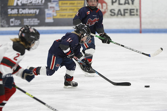 _63A0255_3 15 pm U9MD Strathroy Jr Rockets vs Lambton Shores Predators Memorial