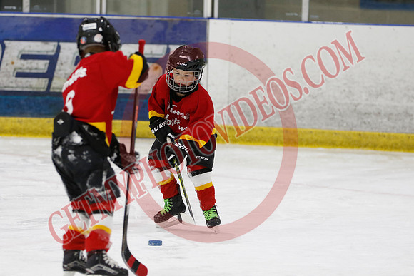_63A7448_8 30 am - U7D3 - Port Colborne White vs Centre Wellington Fusion Red - BLUE A