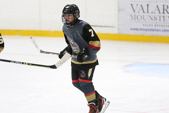 032A1933_11 15 am – U13 B – Norfolk Knights vs Oshawa Generals – IDMA