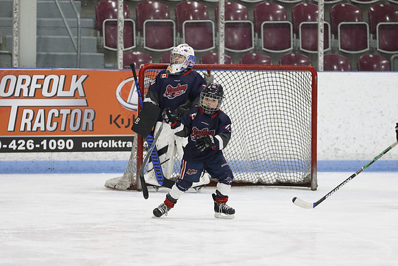 _63A0192_3 15 pm U9MD Strathroy Jr Rockets vs Lambton Shores Predators Memorial