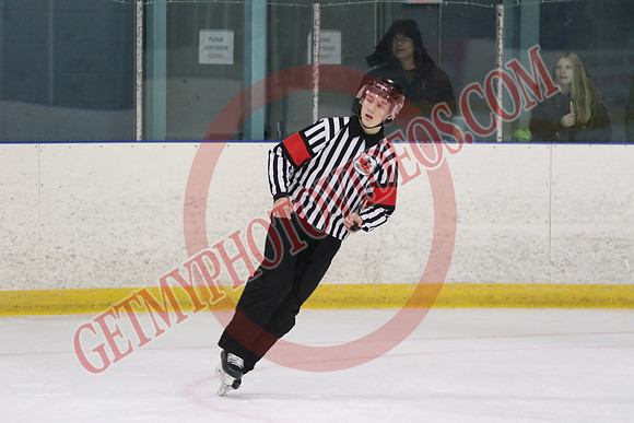 7Z7A5985_11 15 am – U15 – SF – Winner QF3 vs QF4 – Tri-Township