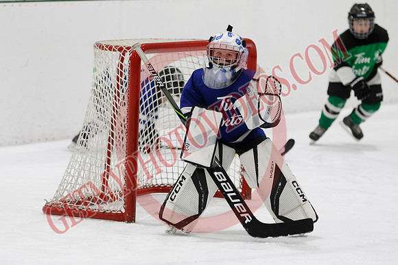 _63A7612_11 00 am - U7D2 - Port Colborne Blue vs Cayuga Stars Green - GREEN A