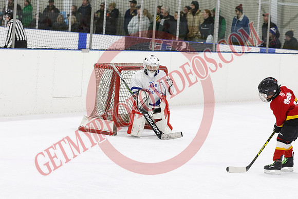 _63A7488_8 30 am - U7D3 - Port Colborne White vs Centre Wellington Fusion Red - BLUE A