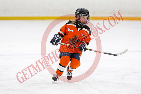 _63A6811_10 00 am - U11 - Orono Leafs Team 4 The Pylons vs Clarington Thunder 6 Raiders - Pad B