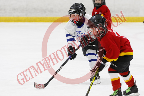 _63A7478_8 30 am - U7D3 - Port Colborne White vs Centre Wellington Fusion Red - BLUE A