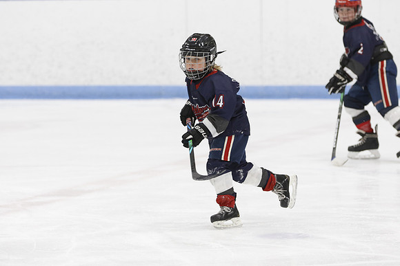 _63A0075_3 15 pm U9MD Strathroy Jr Rockets vs Lambton Shores Predators Memorial