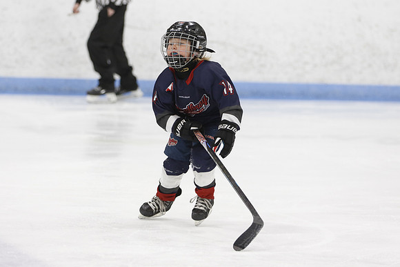 _63A0294_3 15 pm U9MD Strathroy Jr Rockets vs Lambton Shores Predators Memorial