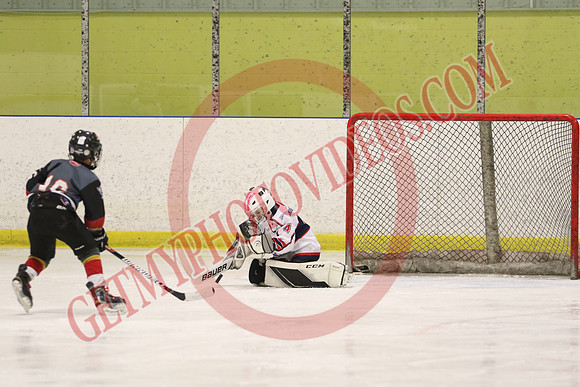 7Z7A9388_9 00 am – MD1 – South Huron vs St Marys – Kinsmen