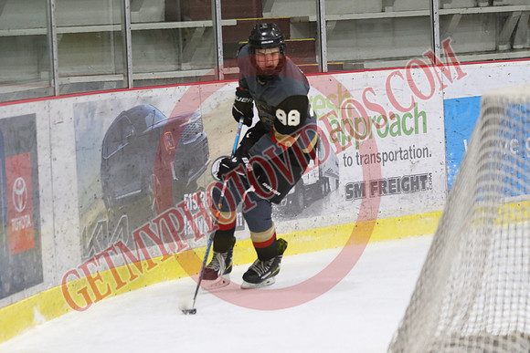 7Z7A0033