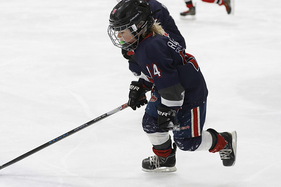 _63A0161_3 15 pm U9MD Strathroy Jr Rockets vs Lambton Shores Predators Memorial