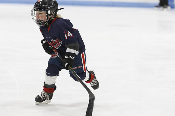_63A0304_3 15 pm U9MD Strathroy Jr Rockets vs Lambton Shores Predators Memorial