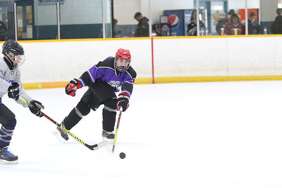 7Z7A9978_9 30 am - U13 - Prince Edward County Kings vs Orono Leafs - Pad B