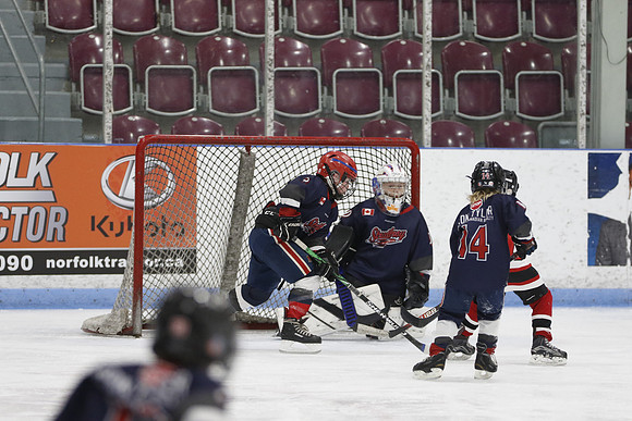 _63A0176_3 15 pm U9MD Strathroy Jr Rockets vs Lambton Shores Predators Memorial