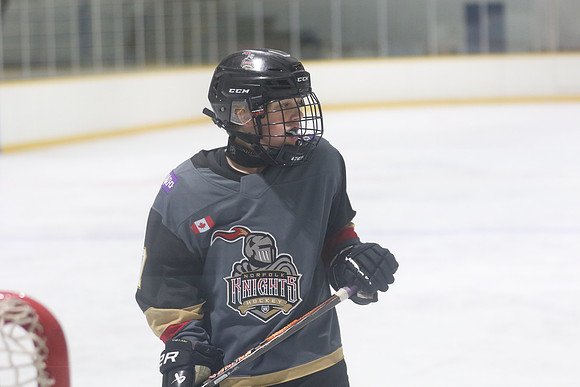 032A2535_11 15 am – U13 B – Norfolk Knights vs Oshawa Generals – IDMA