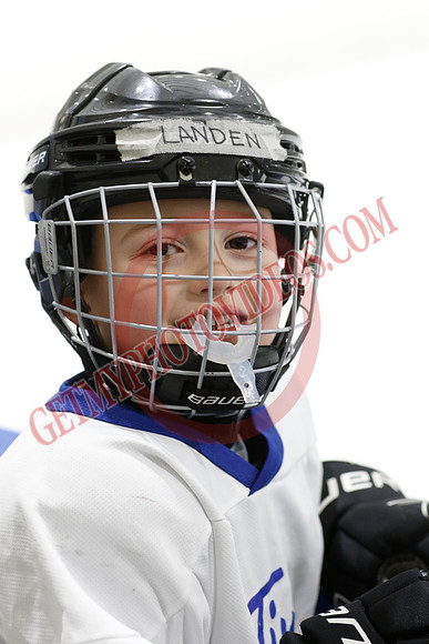 _63A7420_8 30 am - U7D3 - Port Colborne White vs Centre Wellington Fusion Red - BLUE A