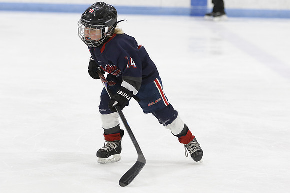 _63A0302_3 15 pm U9MD Strathroy Jr Rockets vs Lambton Shores Predators Memorial