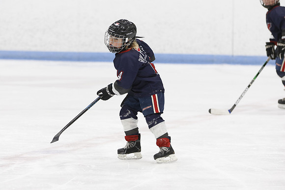 _63A0078_3 15 pm U9MD Strathroy Jr Rockets vs Lambton Shores Predators Memorial